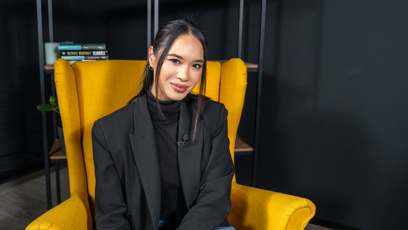 FOTO: extra host Sarah Vu foto 01