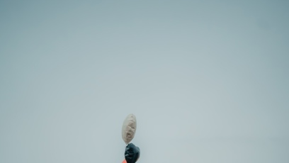 FOTO: Tomáš Řepka a Kateřina Kristelová na Karlově mostě.