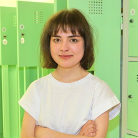 Tereza Marečková se kromě herectví věnuje skládání scénické hudby. 