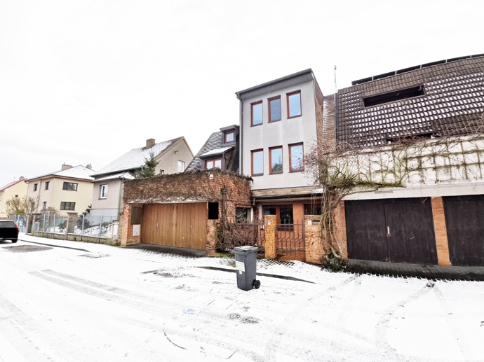 FOTO: Nový dům Ornelly Koktové. – stránka 32