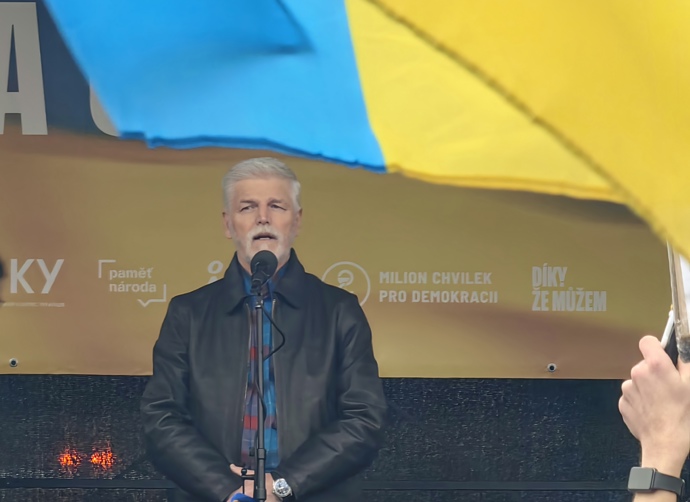 FOTO: Petr Pavel pronesl projev. – stránka 13