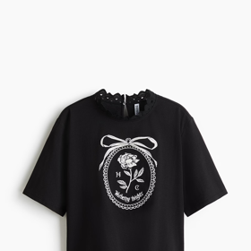 Tričko s výšivkou, H&M, 479 Kč