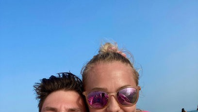 FOTO: Na prosluněné letní dovolené u moře většinou vyráží se svým partnerem a reprezentačním kolegou Mikulášem Karlíkem.