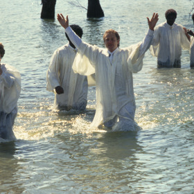 Představitel hlavní role, Woody Harrelson, ale naopak tvrdí, že jde o nejlepší film jeho kariéry.