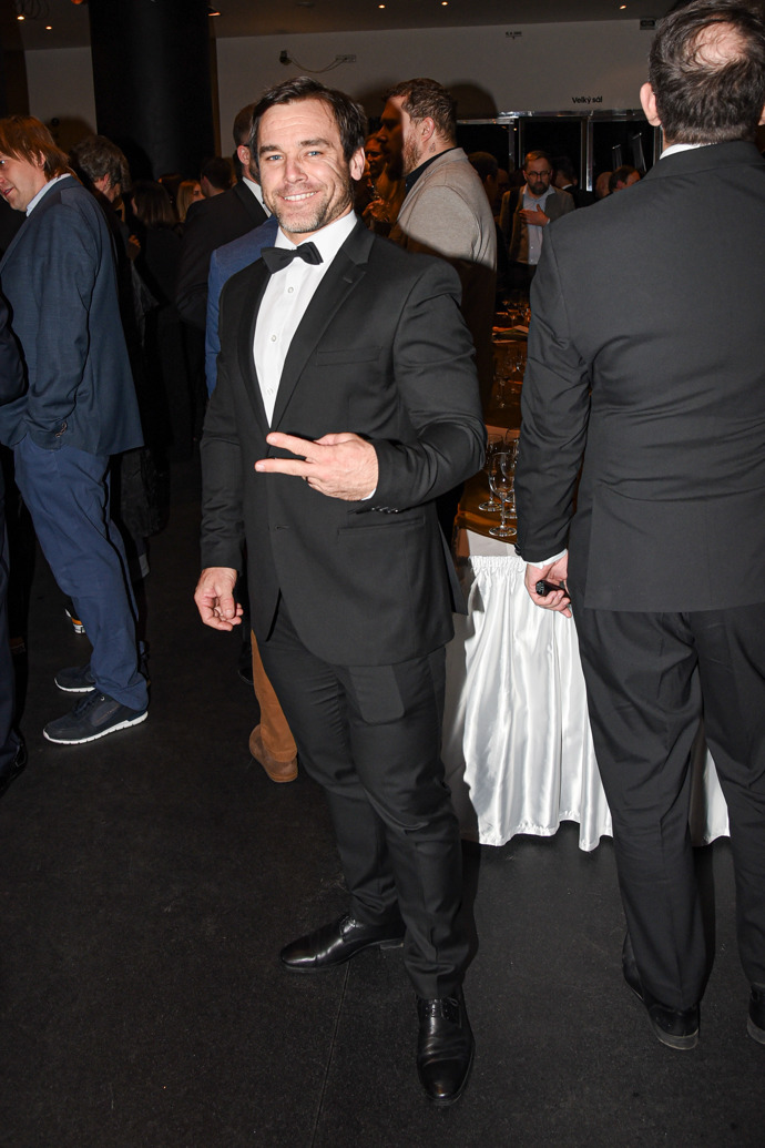 FOTO: Vavřinec Hradilek ve společnosti. – stránka 3