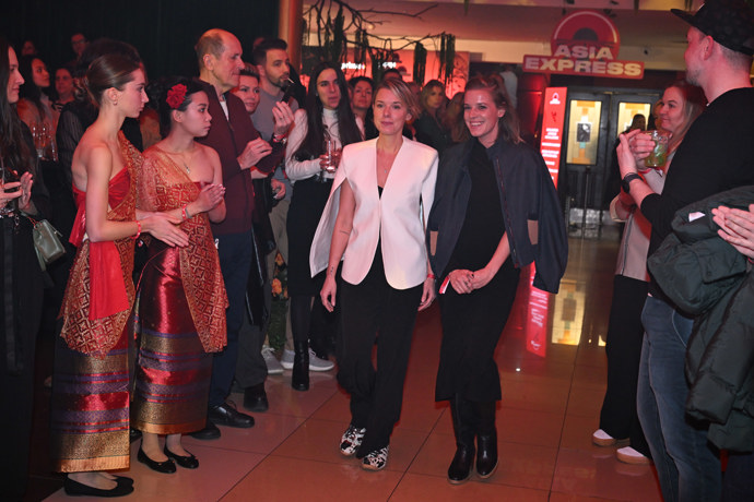 FOTO: Sandra a Viola míří do Asia Express. – stránka 45