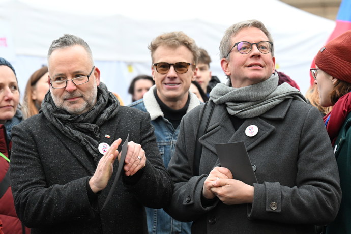 FOTO: Aleš Cibulka a Michal Jagelka si demonstraci užívají. – stránka 2
