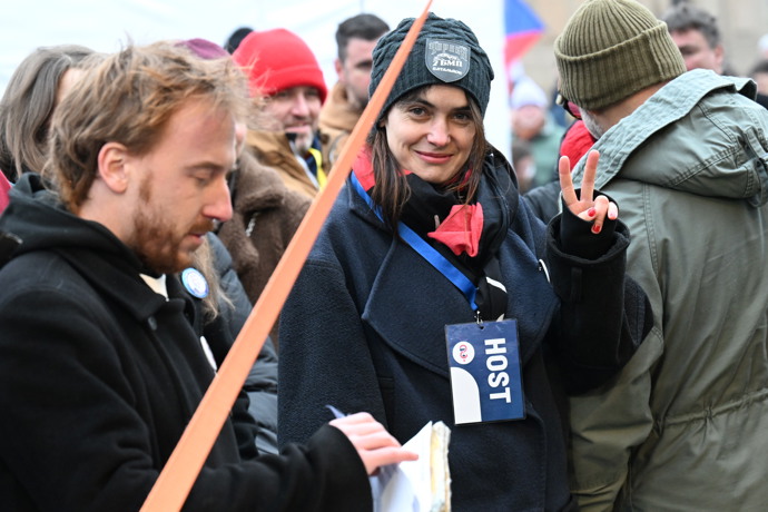 FOTO: Herečka Sarah Haváčová. – stránka 5