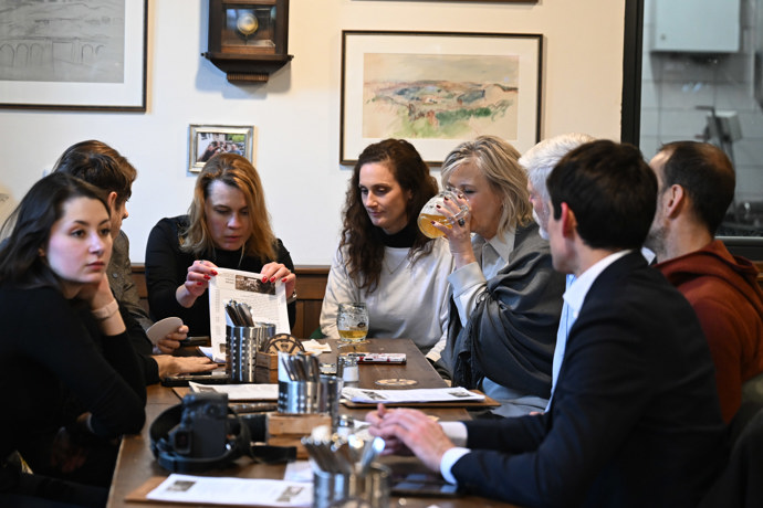 FOTO: První dáma s pivem. – stránka 10