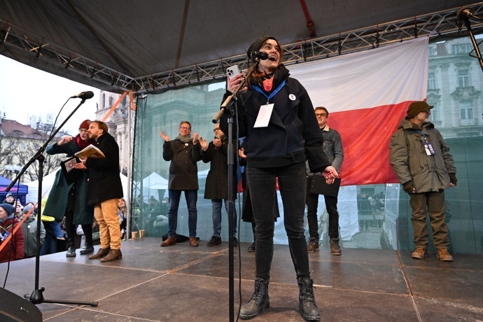 FOTO: Herečka Sarah Haváčová. – stránka 3