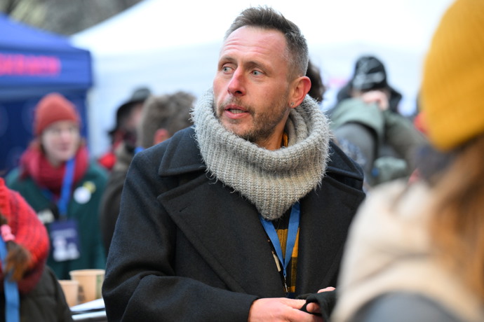 FOTO: Jan Tuna během demonstrace. – stránka 2