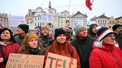 FOTO: Demonstrace Milion chvilek pro demokracii přilákala řadu lidí.