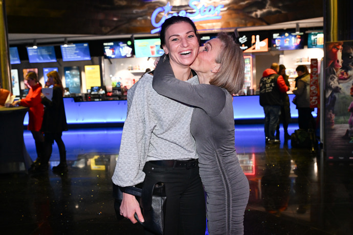 FOTO: Michaela a Hana jsou známé kaskadérky. – stránka 6