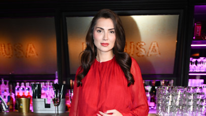 FOTO: Karolína Kopíncová vsadila na červenou barvu.