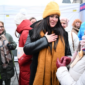 Jitka Čvančarová s fanoušky.