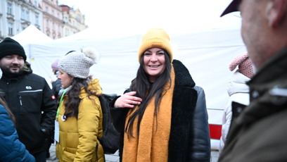 FOTO: Jitka Čvančarová s úsměvem od ucha k uchu.