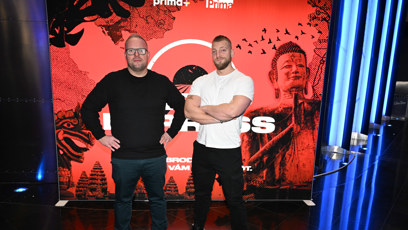 FOTO: Miloš s Romanem poschovávali batohy ostatním.