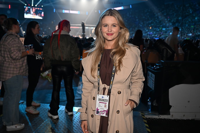 FOTO: Sarah Horáková na Oktagonu 84. – stránka 53