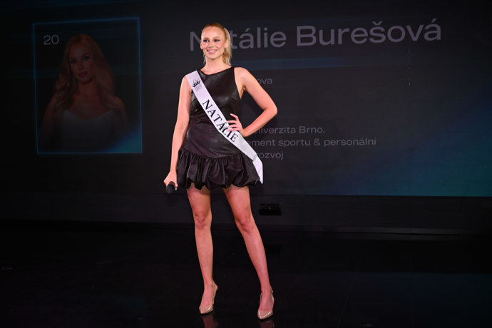 FOTO: Natálie Burešová. – stránka 27