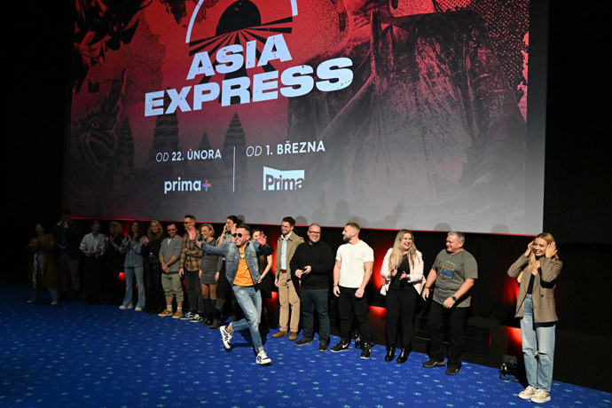 FOTO: Celý cast pořadu Asia Express. – stránka 2