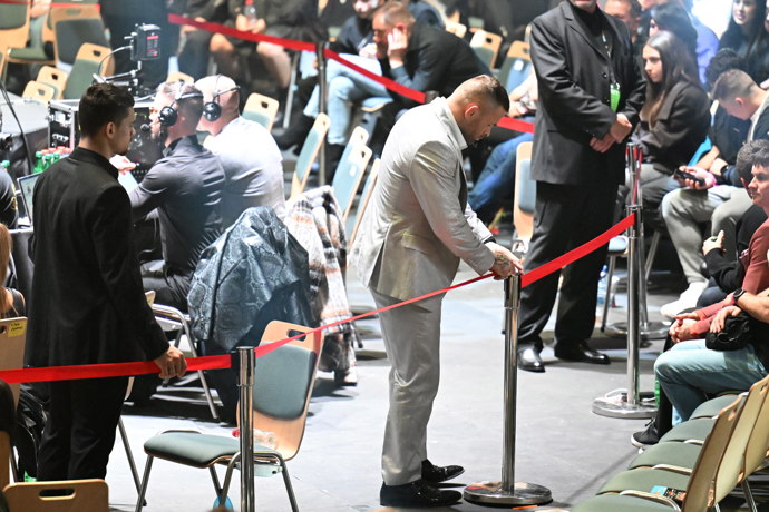 FOTO: Karlos Vémola na Oktagonu. – stránka 10