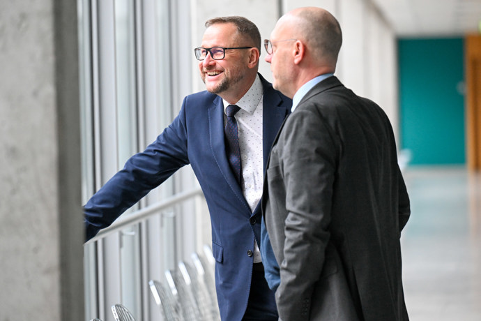 FOTO: Jan Souček u Obvodního soudu pro Prahu 4. – stránka 9