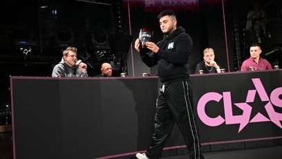 FOTO: Samir Margina si na Tadeáše vzal urnu.