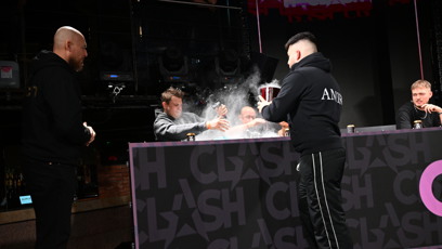 FOTO: Samir Margina vysypal na Tadeáše nejspíše mouku.