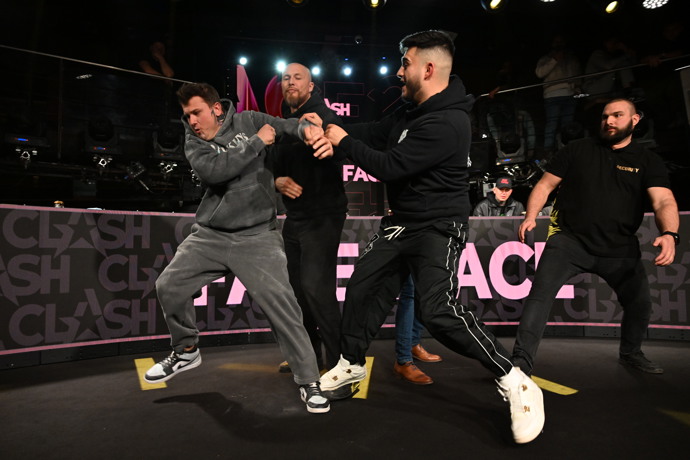 FOTO: Staredown Veselého a Marginy. – stránka 5