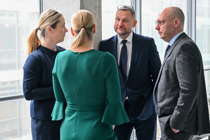 FOTO: Jan Souček u Obvodního soudu pro Prahu 4. – stránka 5