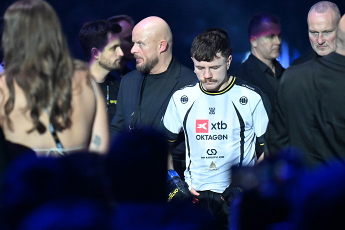 FOTO: Oktagon 84. – stránka 100