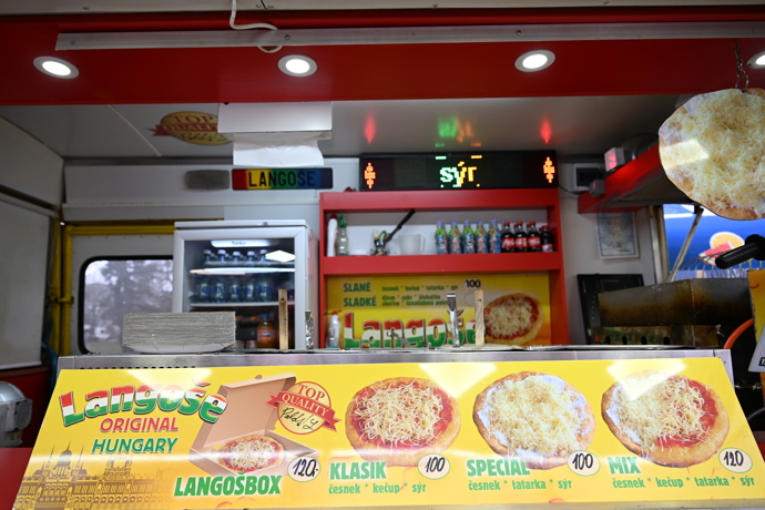 FOTO: Můžete si dát také langoš. – stránka 22