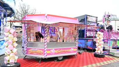 FOTO: Stánek se sladkostmi.