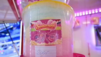 FOTO: Cukrová vata je tradiční součástí poutě.