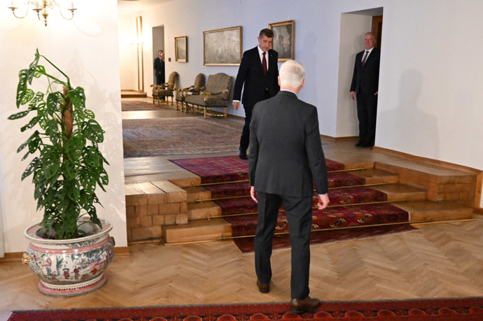 FOTO: Prezident Petr Pavel se setkal s premiérem Andrejem Babišem. – stránka 10