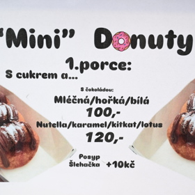 Cena zdejších donutů. 