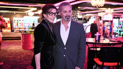 FOTO: Martin Dejdar dorazil po boku své krásné ženy.