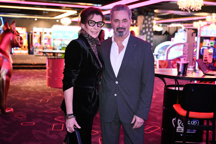 FOTO: Martin Dejdar a Daniela Dejdarová dorazili ve velmi dobré náladě. – stránka 7