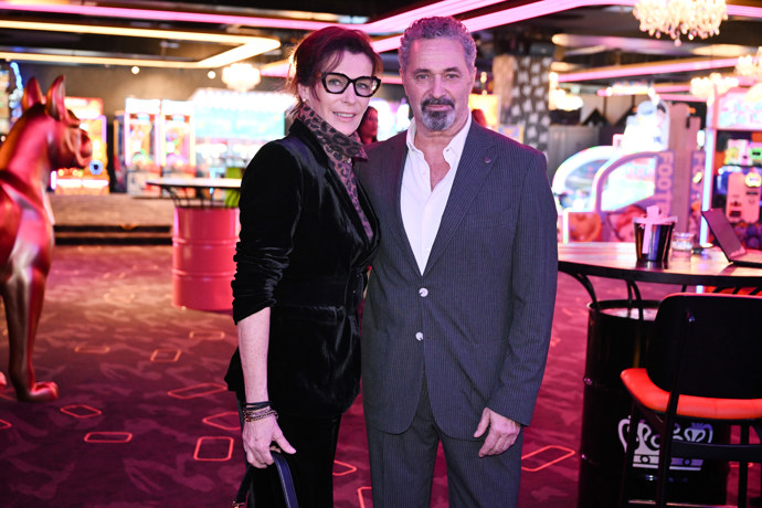 FOTO: Martin Dejdar se svou krásnou manželkou Danielou. – stránka 6