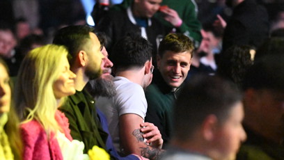 FOTO: Matěj Peňáz při konverzaci s Calinem.