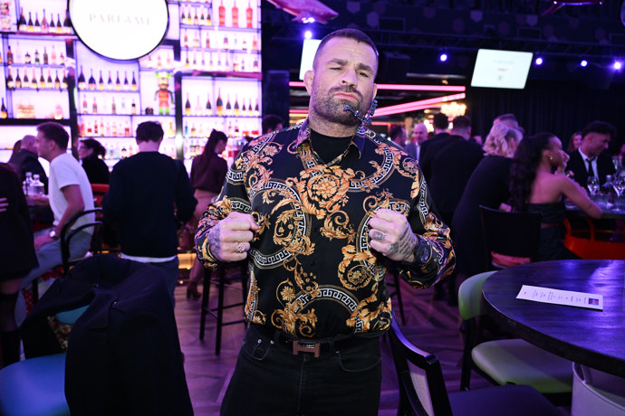 FOTO: MMA zápasník Karlos Vémola. – stránka 34