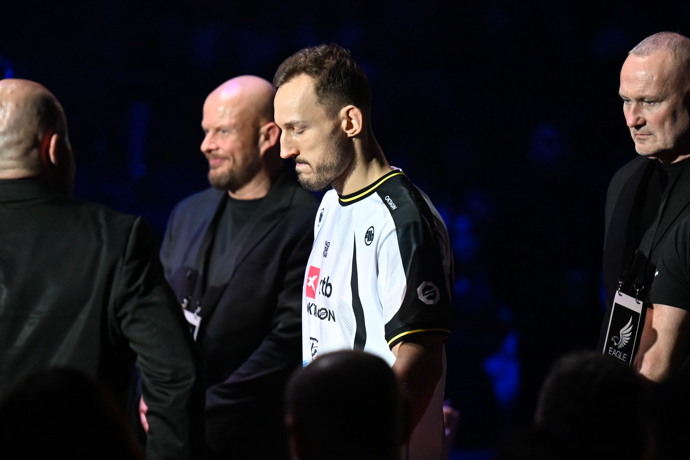 FOTO: Oktagon 84. – stránka 76