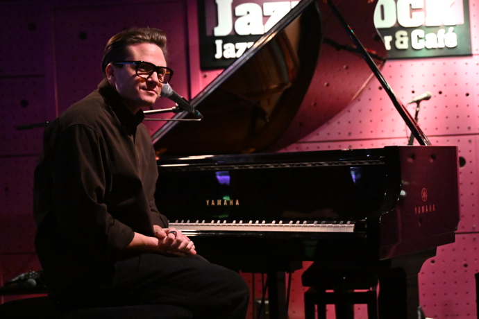 FOTO: Ondřej Brzobohatý na koncertu pro Súdán. – stránka 1