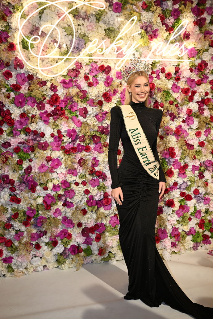 FOTO: Natálie Puškinová. – stránka 5