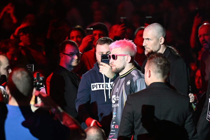 FOTO: Oktagon 84. – stránka 75