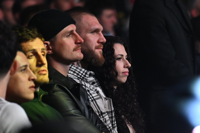 FOTO: Andrej Kalašnik po boku Samuela Krištofoviče. – stránka 6