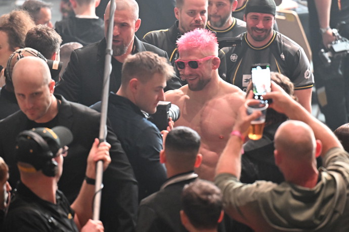 FOTO: Zápasník David Kozma měl z výhru obrovskou radost. – stránka 6