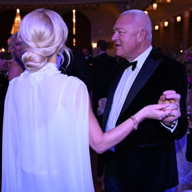 Faltýnek si umí užít plesovou sezónu.