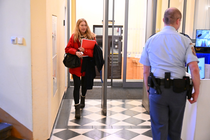 FOTO: Soudní spor Adama Krause a jeho expartnerky Nikol Enevové. – stránka 57