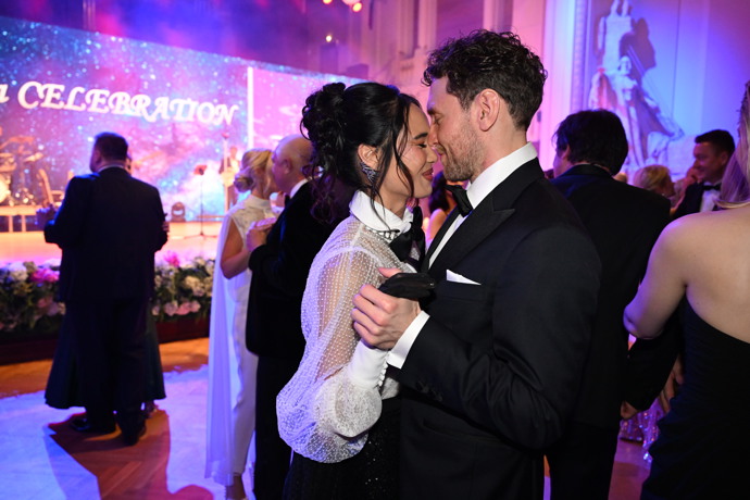 FOTO: Miroslav Dubovický se Sarah Vu. – stránka 6